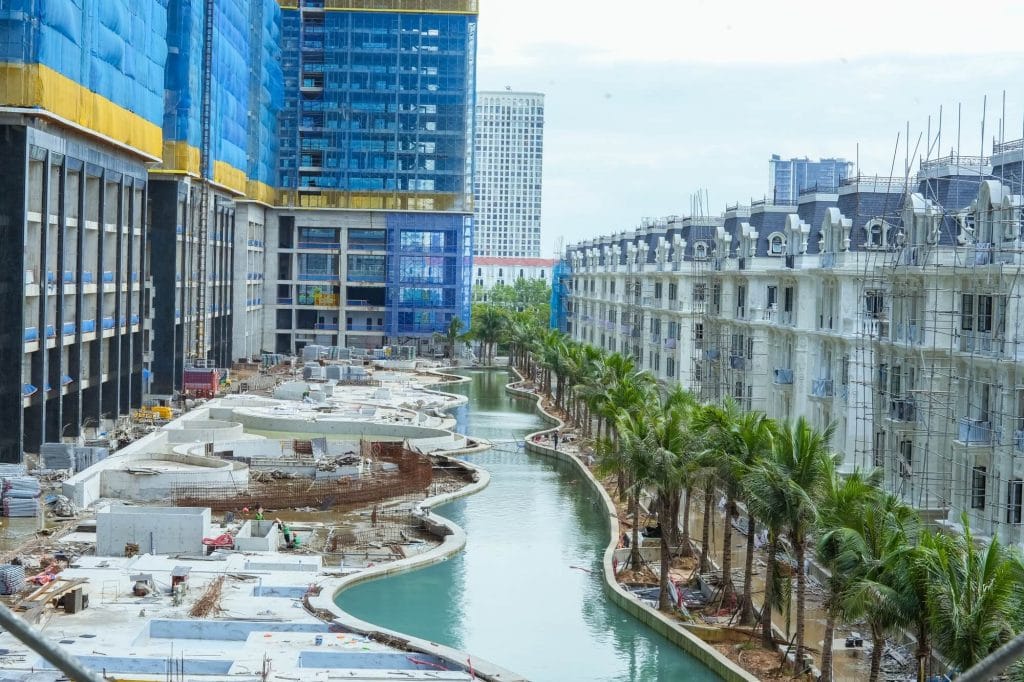 Tiến độ thi công khu tiện ích mặt đất tại dự án